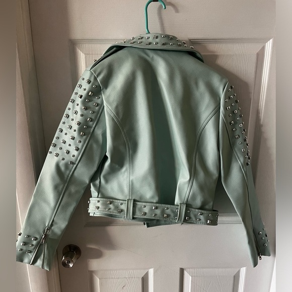 Jacket - Picture 9 of 9